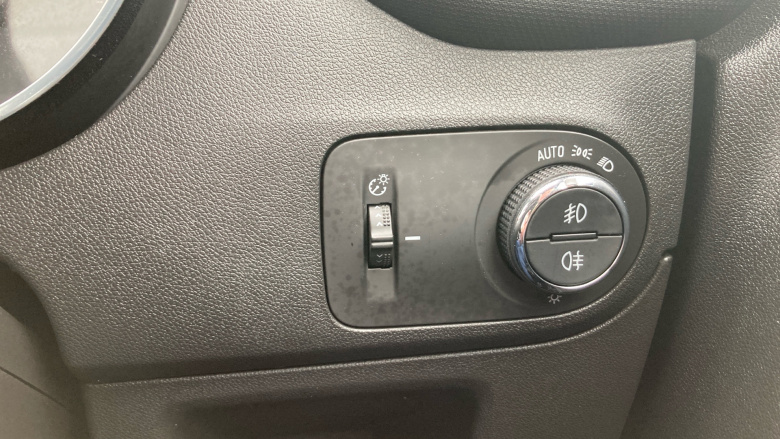 Vauxhall Crossland 1.5 Turbo D [120] Ultimate 5dr Auto Diesel Hatchback